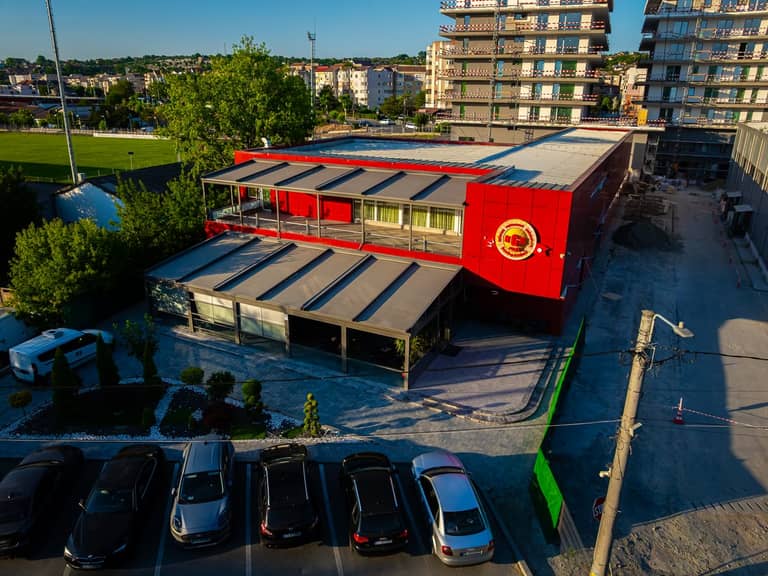 Clădirea MGM Cernavodă văzută din dronă